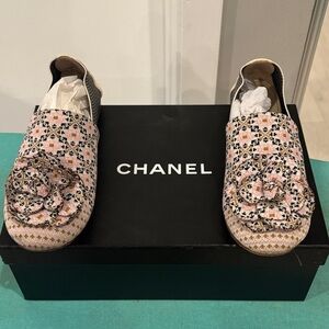 CHANEL Floral Pink and Black Loafers